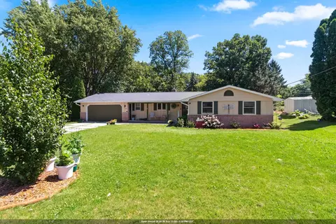 630 Mt Mary Dr, Green Bay, WI 54311