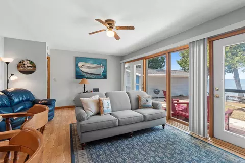 Living - 2767 Bay Rd, Brussels, WI 54204 photo 5 of 5