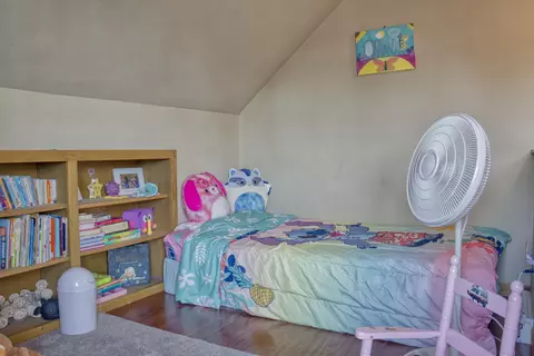 Bedroom - 1013 N Linwood Ave, Appleton, WI 54914 photo 3 of 3