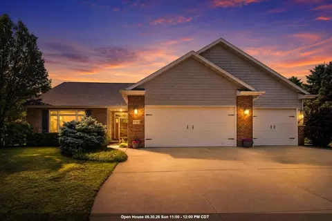 w7057 Forest Glen Court, Greenville, WI 54942
