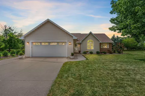 Exterior - n9121 Kernan Avenue, Appleton, WI 54915 photo 2 of 9