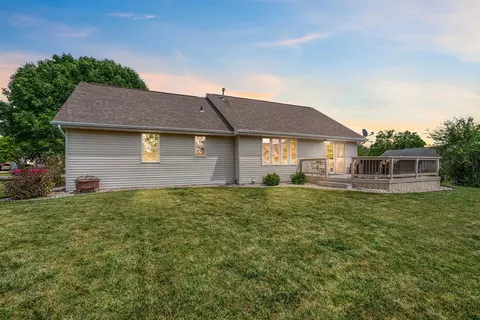 Exterior - n9121 Kernan Avenue, Appleton, WI 54915 photo 6 of 9