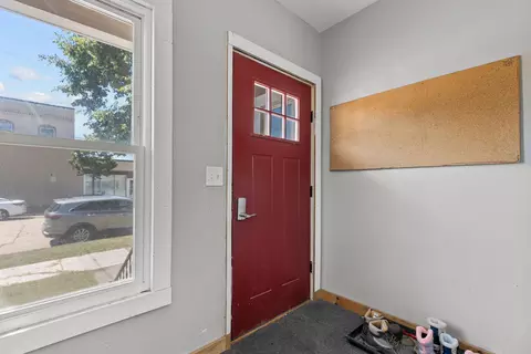 Entry Way - 120 E Pacific St, Appleton, WI 54911 photo 3 of 6