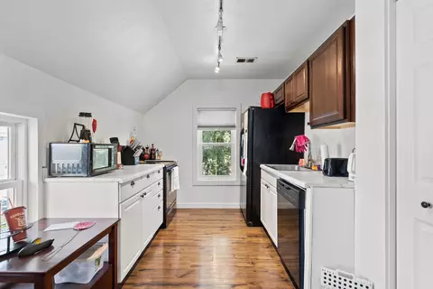 Kitchen - 120 E Pacific St, Appleton, WI 54911 photo 4 of 5