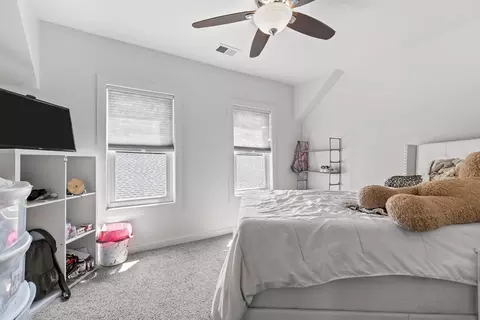 Bedroom - 120 E Pacific St, Appleton, WI 54911 photo 5 of 6