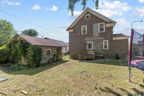 Exterior - 120 E Pacific St, Appleton, WI 54911 photo 4 of 5