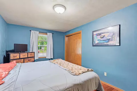 Bedroom - 1786 Schaefer Cir, Appleton, WI 54915 photo 2 of 4
