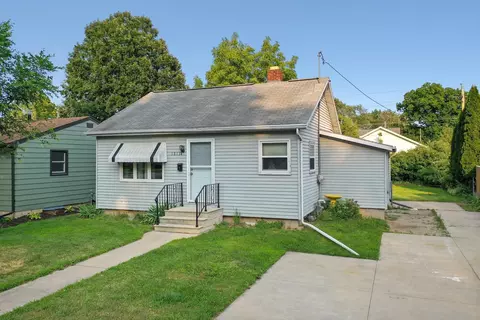1813 11th Ave, Green Bay, WI 54304