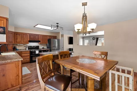 Dining - 604 Wolf St, Crivitz, WI 54114 photo 1 of 1