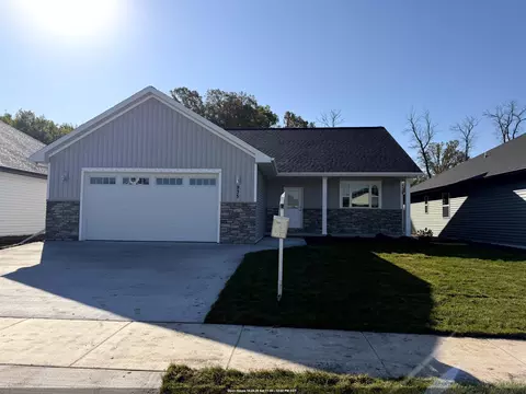 935 Enclave Ct, De Pere, WI 54115