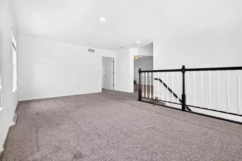 Living - 1027 E Green Tree Ct, Appleton, WI 54915 photo 10 of 11