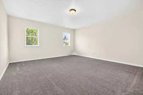 Bedroom - 1027 E Green Tree Ct, Appleton, WI 54915 photo 3 of 4