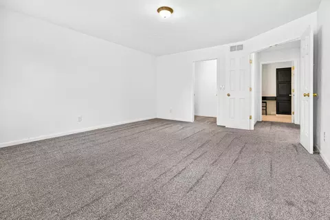 Bedroom - 1027 E Green Tree Ct, Appleton, WI 54915 photo 4 of 4