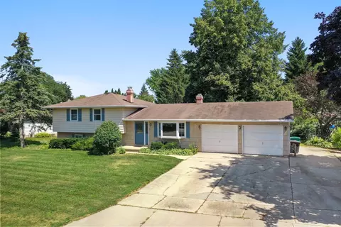 2461 Downy St, Green Bay, WI 54303