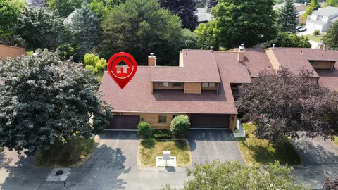 View/Area - 901 E Windfield Pl #D, Appleton, WI 54911 photo 2 of 5