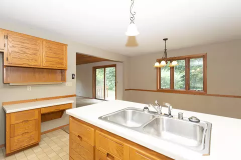 Kitchen - 901 E Windfield Pl #D, Appleton, WI 54911 photo 3 of 4