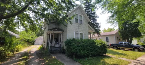 94 E 12th St, Fond Du Lac, WI 54935