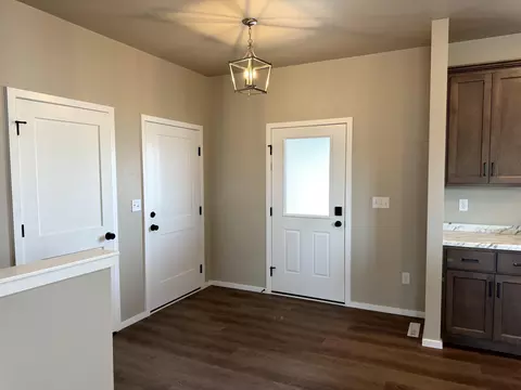 Entry Way - 2211 Golden Gate Dr, Appleton, WI 54913 photo 1 of 1