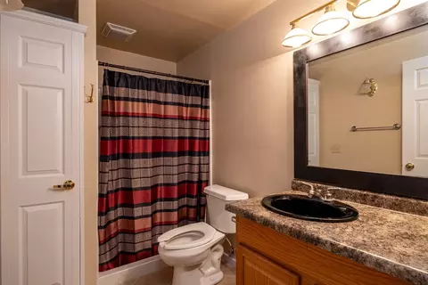 Bath - 2306 E Sienna Way, Appleton, WI 54913 photo 5 of 5