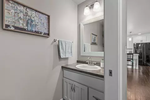 Entry Way - 4761 N Thistle Ln, Appleton, WI 54913 photo 1 of 3