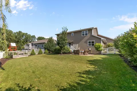 Exterior - 4761 N Thistle Ln, Appleton, WI 54913 photo 4 of 11