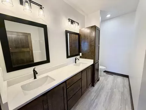 Bath - W5668 Tonys Way, Appleton, WI 54915 photo 1 of 4