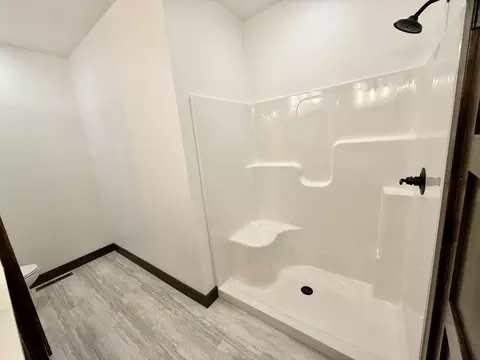 Bath - W5668 Tonys Way, Appleton, WI 54915 photo 2 of 4