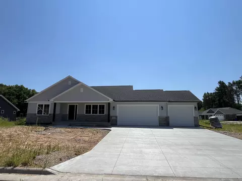 1970 Penny Ln, New London, WI 54961