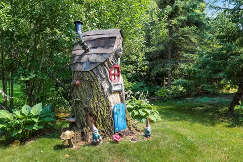 Exterior - n254 Meadowbreeze Court, Appleton, WI 54915 photo 18 of 27