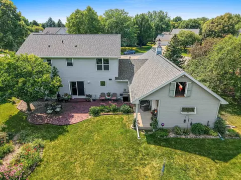 View/Area - n254 Meadowbreeze Court, Appleton, WI 54915 photo 2 of 7