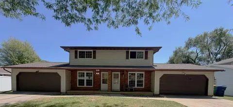 418 Kelly Jo Dr, Green Bay, WI 54303