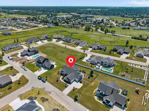 View/Area - 3001 W Old Oak Dr, Appleton, WI 54913 photo 6 of 15
