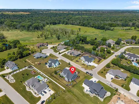 View/Area - 3001 W Old Oak Dr, Appleton, WI 54913 photo 2 of 15
