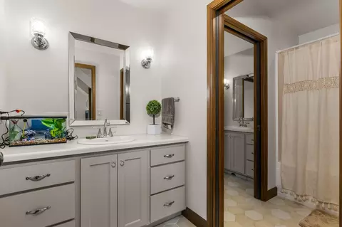 Bath - 1191 Hilbert Rd, Sobieski, WI 54171 photo 6 of 10
