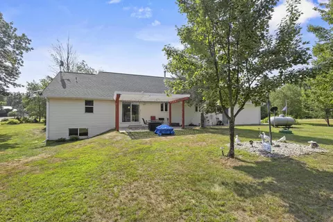 Exterior - w10036 Terri Lane, Crivitz, WI 54114 photo 6 of 9