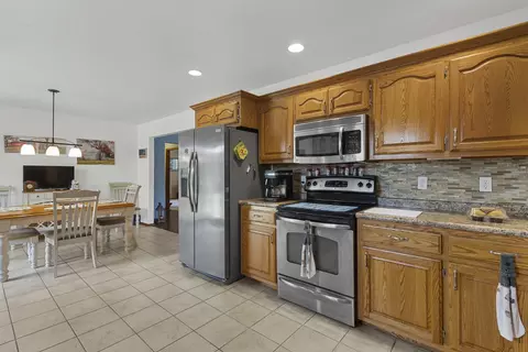 Kitchen - w10036 Terri Lane, Crivitz, WI 54114 photo 3 of 5