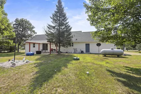 Exterior - w10036 Terri Lane, Crivitz, WI 54114 photo 4 of 9