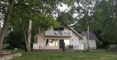 4126 Sand Bay Point Rd, Sturgeon Bay, WI 54235