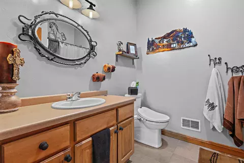 Bath - n3224 Feather Ridge Drive, Appleton, WI 54913 photo 4 of 4