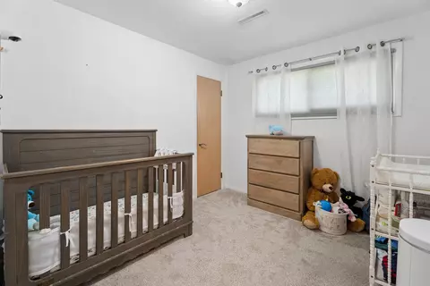 Bedroom - 620 W Sunset Ave, Appleton, WI 54911 photo 3 of 4