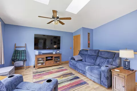 Living - 217 E Mitchell Ave, Appleton, WI 54915 photo 1 of 2