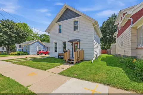 313 Prospect Ave, Oshkosh, WI 54901