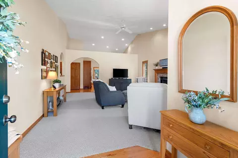 Entry Way - 4716 N Fallview Ln, Appleton, WI 54913 photo 1 of 1