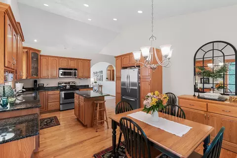 Kitchen - 4716 N Fallview Ln, Appleton, WI 54913 photo 2 of 8