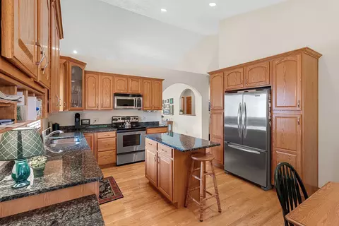 Kitchen - 4716 N Fallview Ln, Appleton, WI 54913 photo 8 of 8