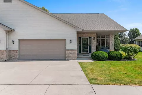 Exterior - 4716 N Fallview Ln, Appleton, WI 54913 photo 4 of 14