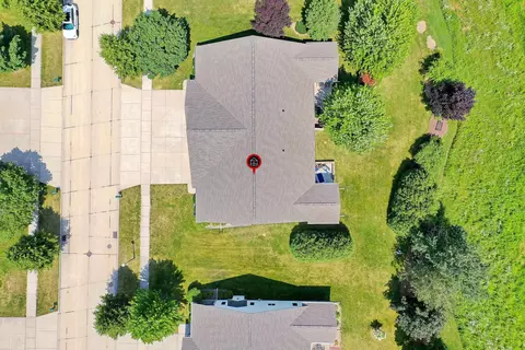 View/Area - 4716 N Fallview Ln, Appleton, WI 54913 photo 2 of 9