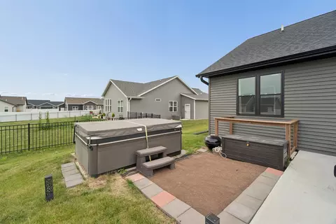Exterior - n9263 Laura St, Appleton, WI 54915 photo 4 of 5