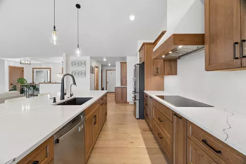 Kitchen - n9263 Laura St, Appleton, WI 54915 photo 4 of 9