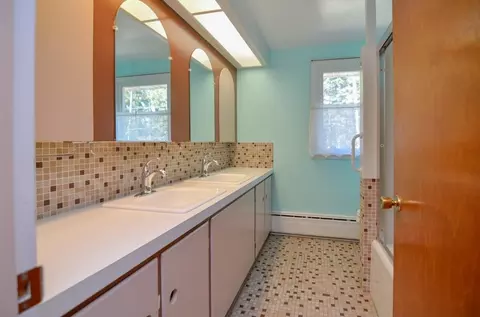 Bath - 1105 S Timmers Ln, Appleton, WI 54914 photo 1 of 5